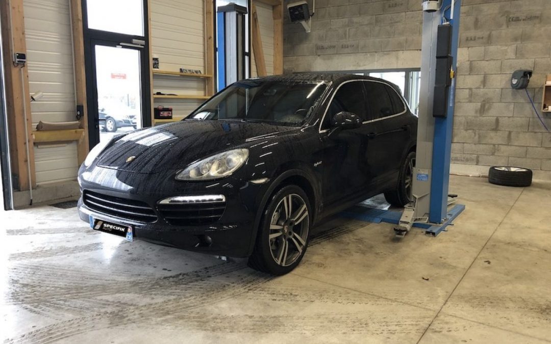 Porsche Cayenne Hybrid