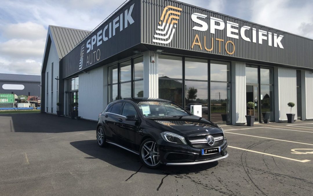 Mercedes A45 AMG 7G-DCT 360cv